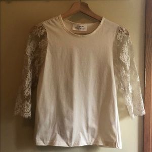 Leur Logette Petit 3/4 lace sleeve off white top